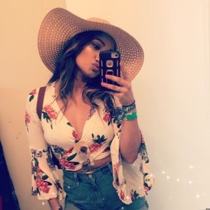 Meet your Posher, Nashita